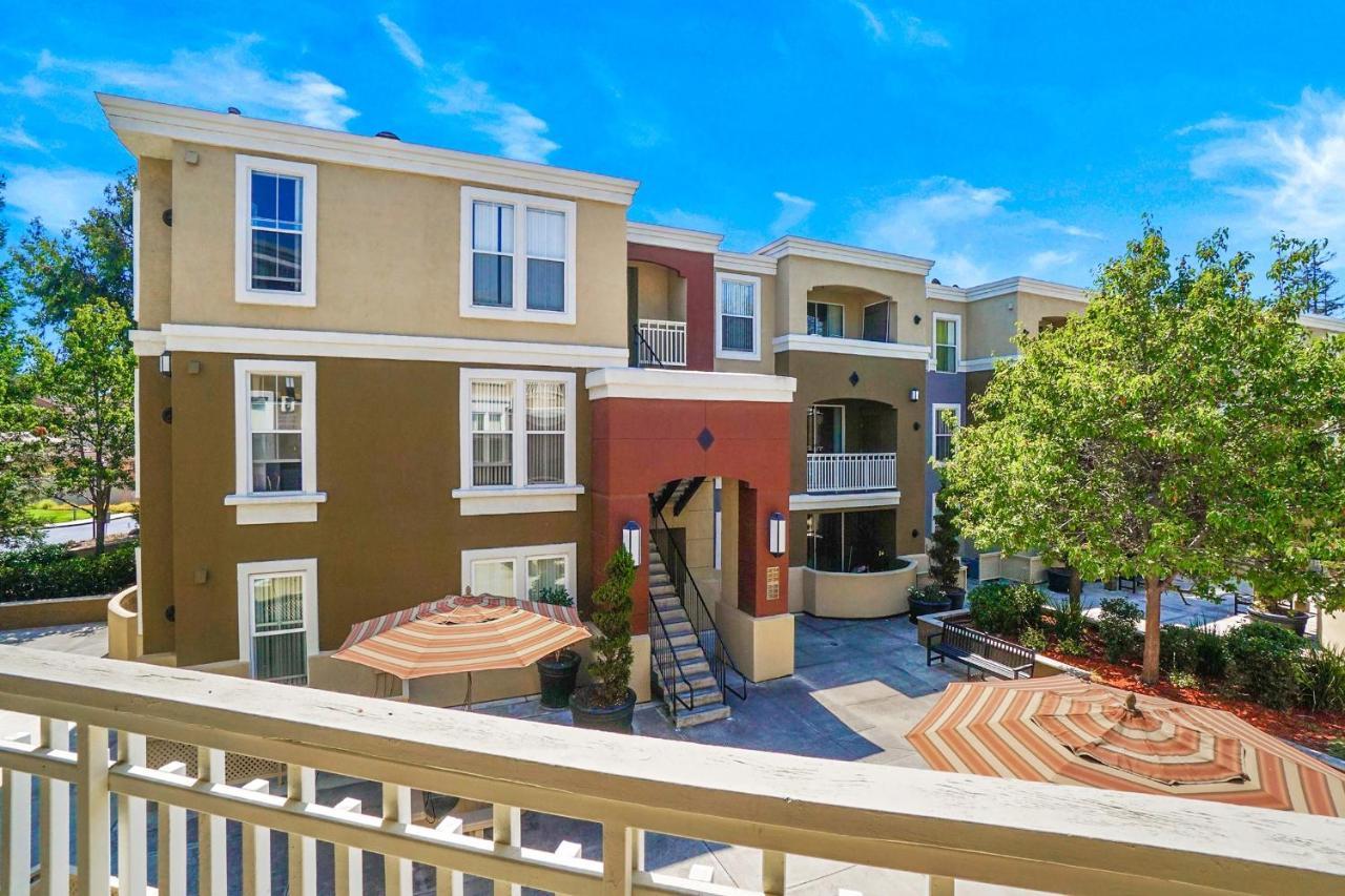 Global Luxury Suites In Cupertino Exterior photo